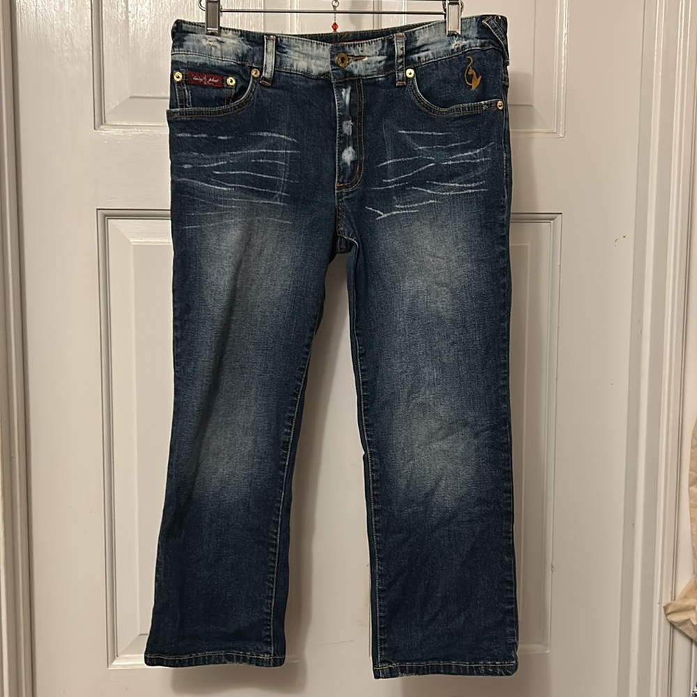 Baby Phat women, jeans, clean with no tears or stains - Picture 5 of 11